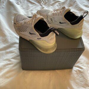 Nike Air 270 women's white size 8